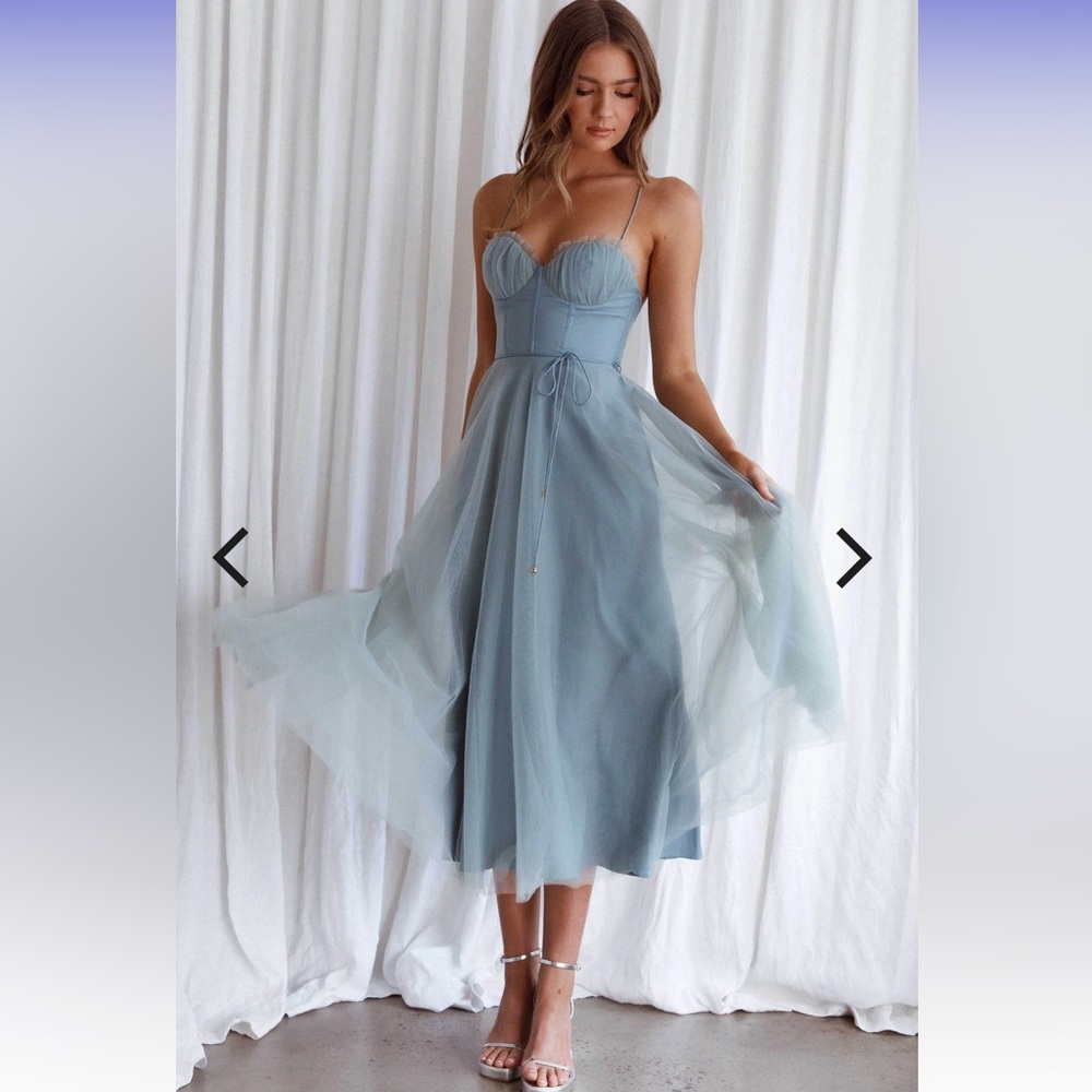 NWT Selfie Leslie Tulle Corset Midi Dress